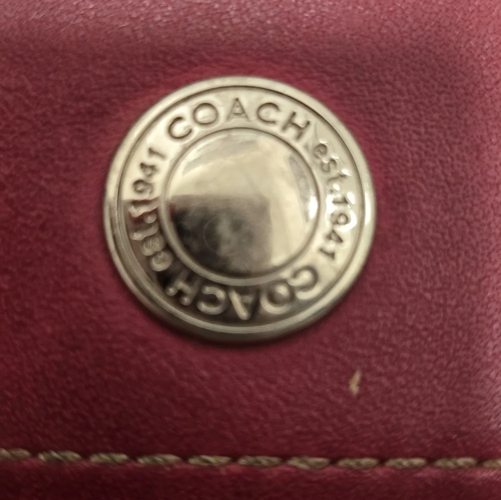 Coach Pink Leather Wallet Boho Chic Girlcore Cabincore Barbie Simplechic